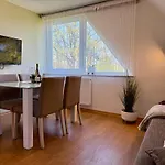 1 - Klockenhagen * Hirschburg